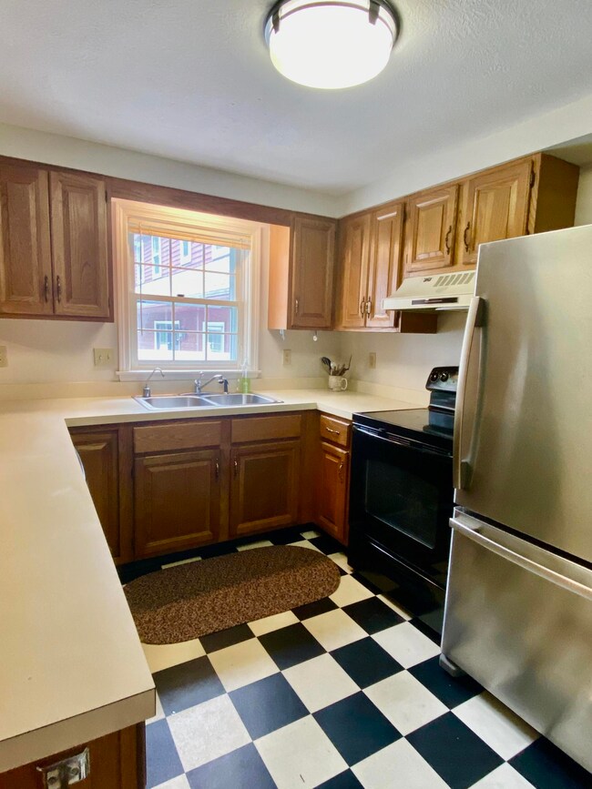 175 Flintlock Village unit 4, Wells, ME 04090 - photo 5