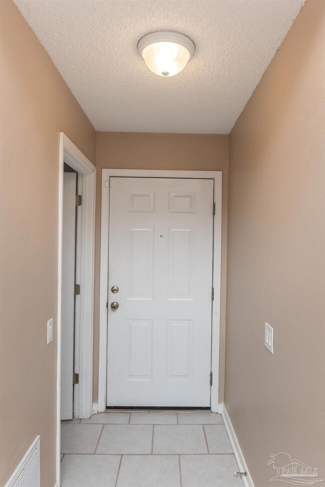 2443 Trailwood Dr, Cantonment, FL 32533 - photo 4