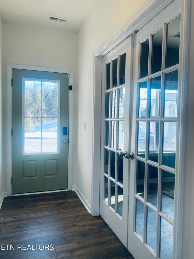 office off foyer