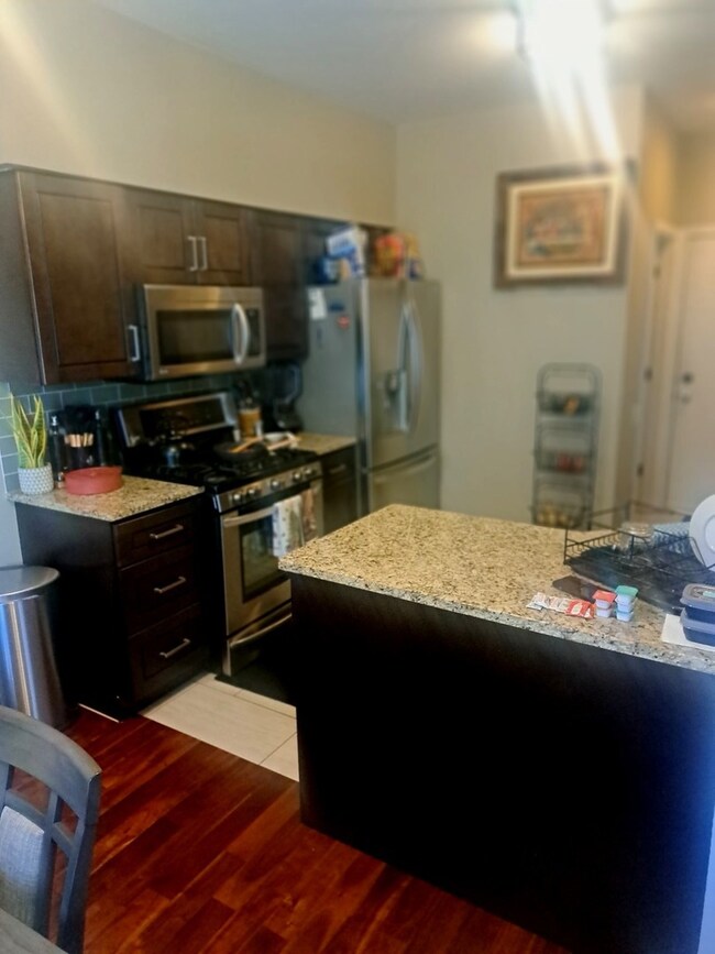 761 Verde Vista Ct unit 611F, Elgin, IL 60123 - photo 4