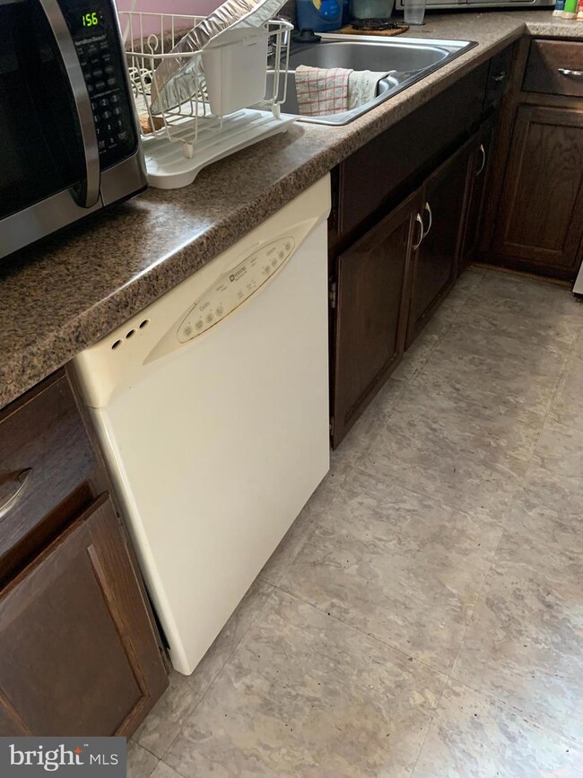 5706 Gwynndale Place, Clinton, MD 20735 - photo 4