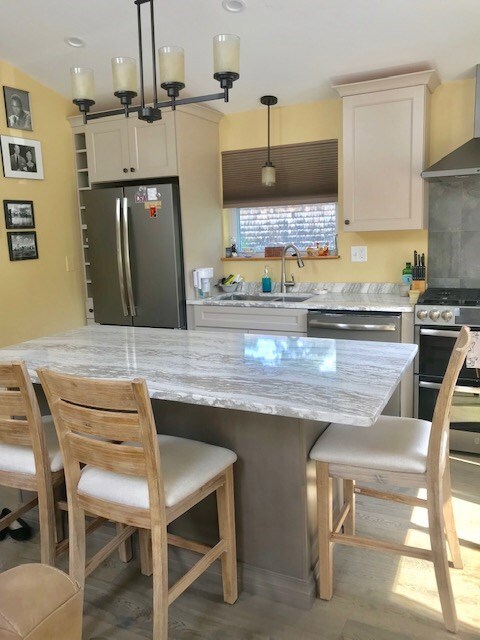 Dining/kitchen