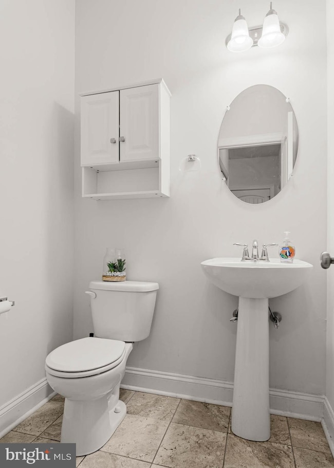 255 Summit Ave, Conshohocken, PA 19428 - photo 3