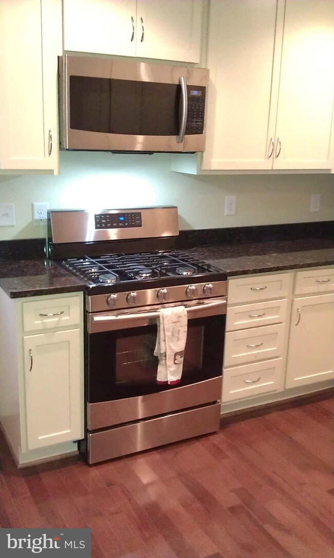 2 Oak Grove Ave, Catonsville, MD 21228 - photo 6