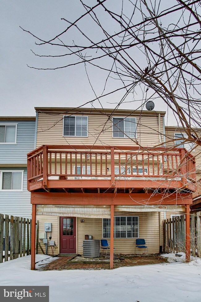 19305 Midridge Rd, Germantown, MD 20876 - photo 5