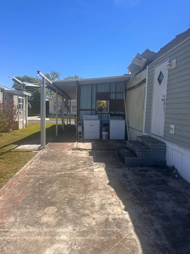 827 Aspen Dr unit 13, Lakeland, FL 33815 - photo 5