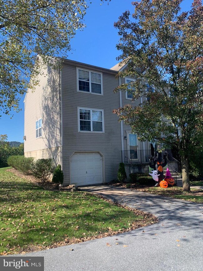 13-6 Cranberry Ridge unit 6, Reading, PA 19606 - photo 6