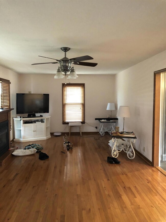 2006 S Cannon Blvd, Shelbyville, TN 37160 - photo 3