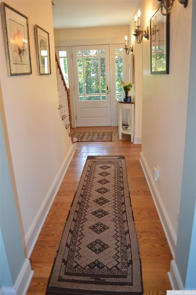 11 Bollenbecker Rd, Rhinebeck, NY 12572 - photo 2