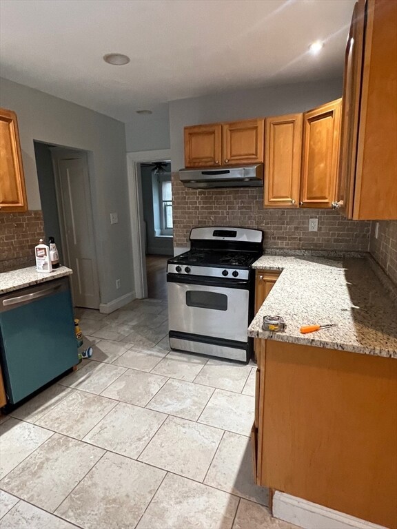 30 Gilmore St unit 30, Quincy, MA 02170 - photo 2