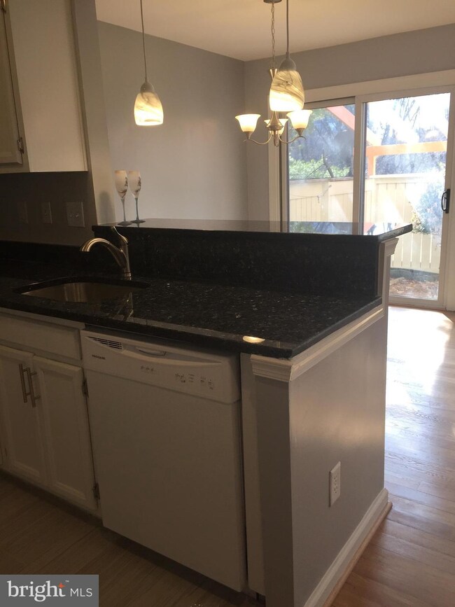 20224 Lea Pond Place, Montgomery Village, MD 20886 - photo 5