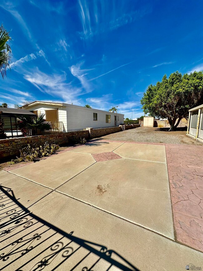 13158 E 40th Dr, Yuma, AZ 85367 - photo 3