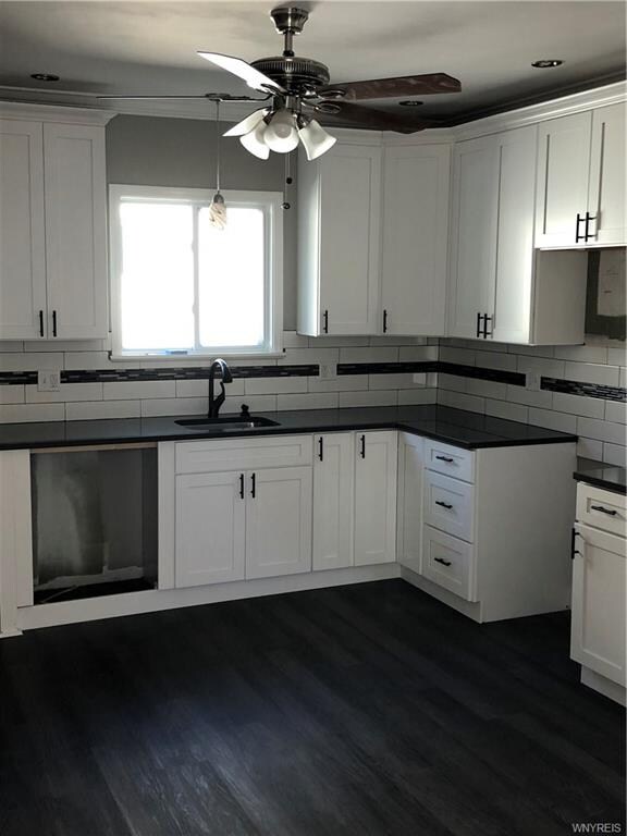 198 Miller St, North Tonawanda, NY 14120 - photo 4