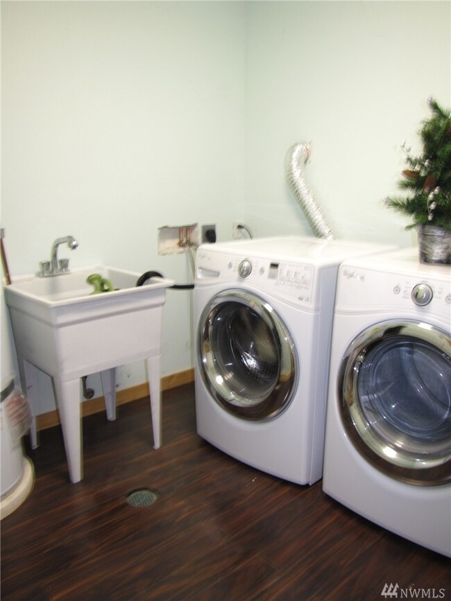 12512 92nd St Ct unit AI, Anderson Island, WA 98303 - photo 4