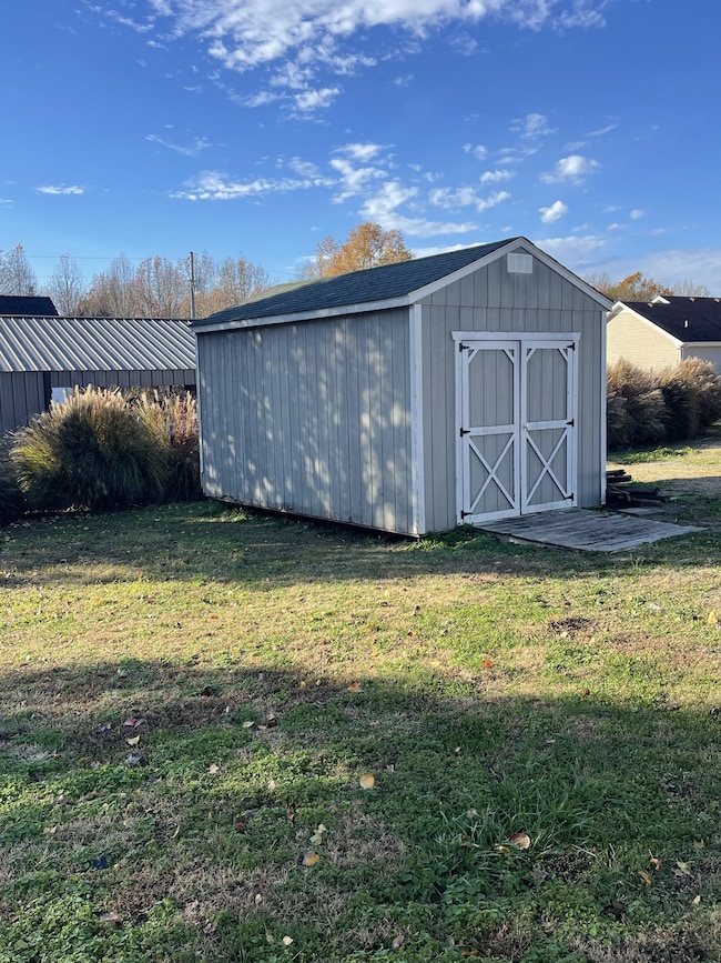 135 Leigh Anna Cir, Lafayette, TN 37083 - photo 7