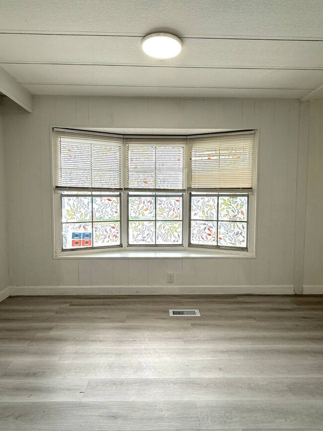 2202 Miramont Cir, Valrico, FL 33594 - photo 7