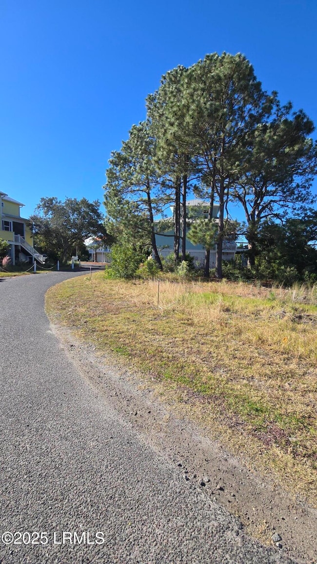 121 Harbour Key Dr, Saint Helena Island, SC 29920 - photo 5