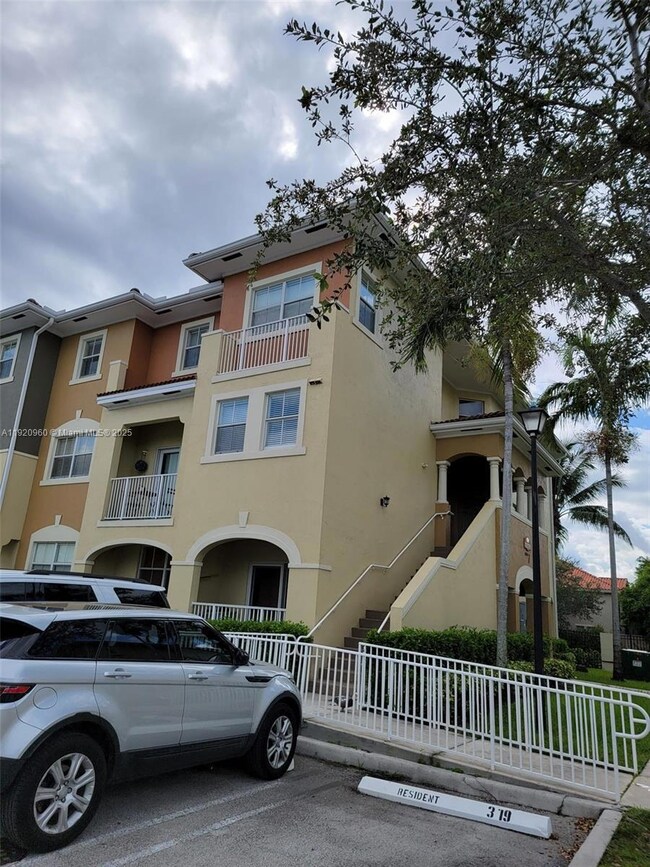 10870 NW 88th Terrace unit 227, Doral, FL 33178 - photo 4