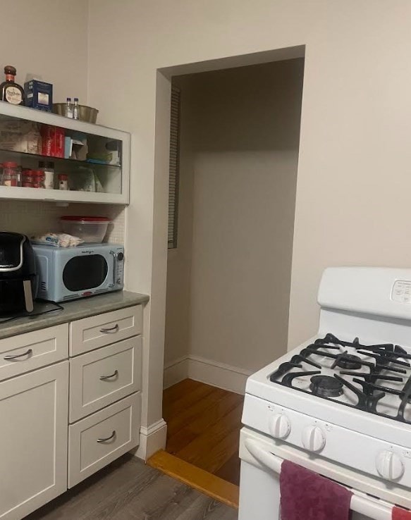 392 Centre St unit 1, Jamaica Plain, MA 02130 - photo 3