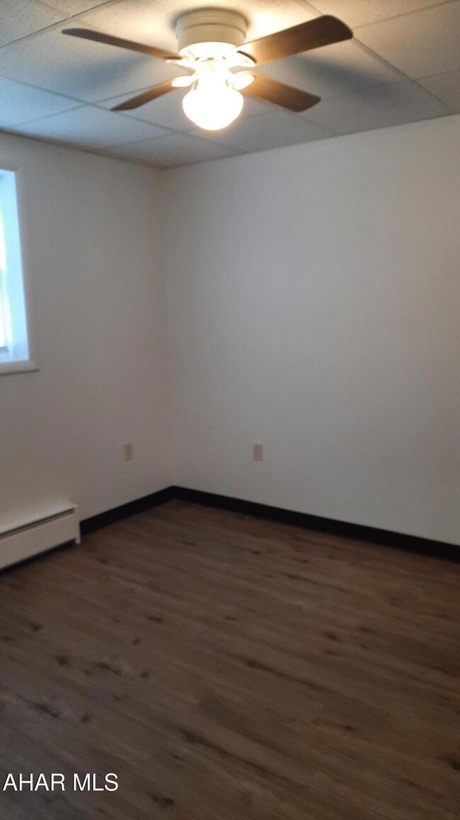 500 Gallitzin Rd unit 7, Cresson, PA 16630 - photo 7