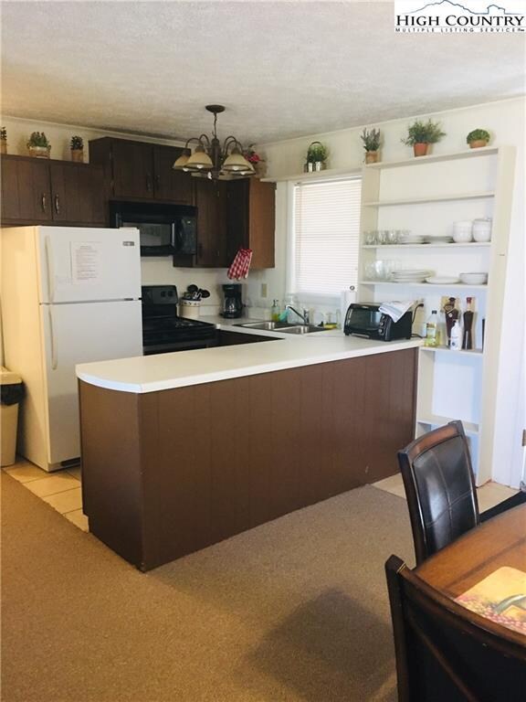 Kitchen bar