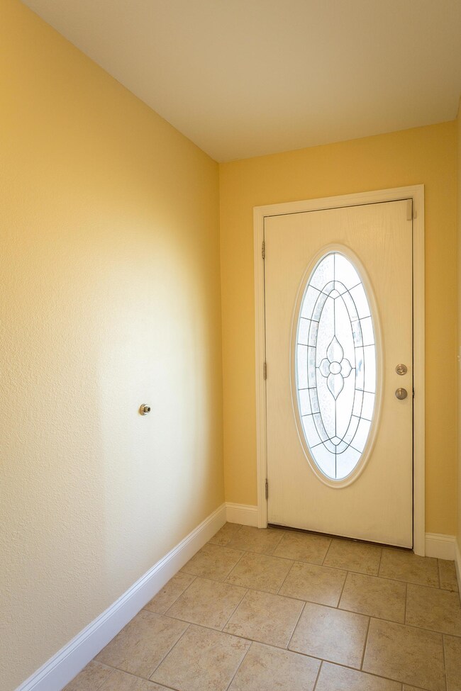 2404 Applebrook Drive-125