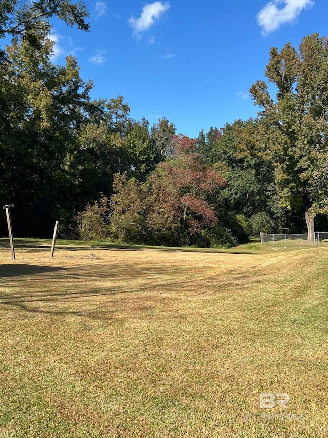 600 Hardy Ave, Bay Minette, AL 36507 - photo 2