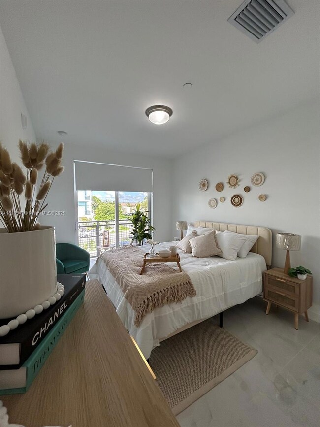 1010 SW 69th Ave unit 104, Miami, FL 33144 - photo 3