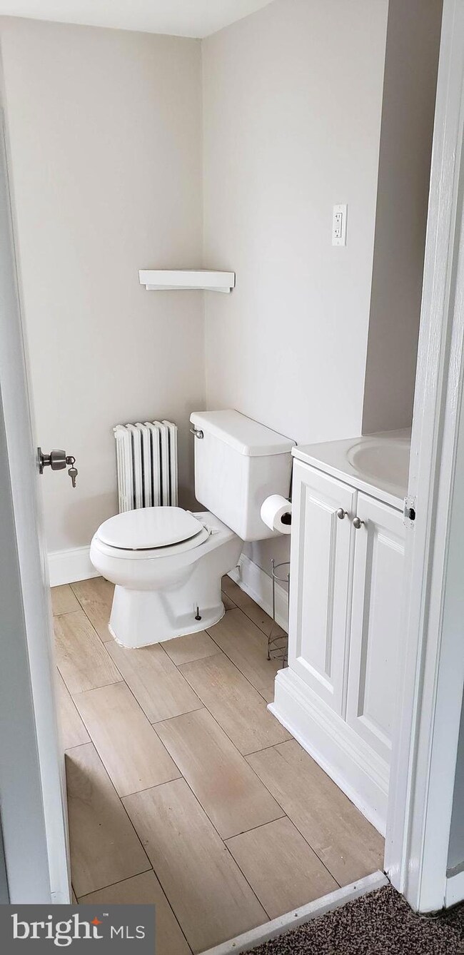 4329 Main St unit 3, Philadelphia, PA 19127 - photo 4