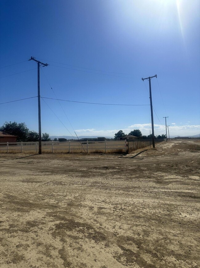 0000 W Ave, Rosamond, CA 93560 - photo 5