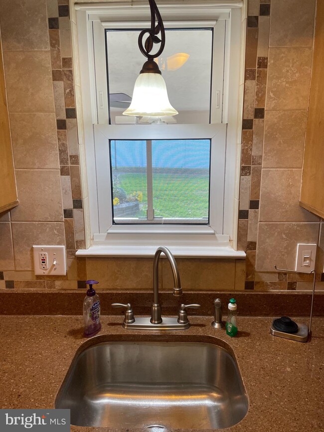 159 Coopers Kill Rd, Delran, NJ 08075 - photo 7