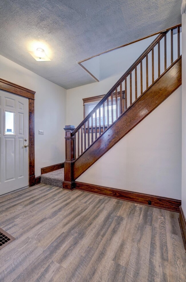 451 Silver St, Marion, OH 43302 - photo 5