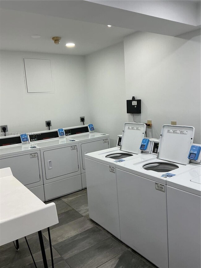 Village At Harbor Beach unit 209, Fort Lauderdale, FL 33316 - photo 5