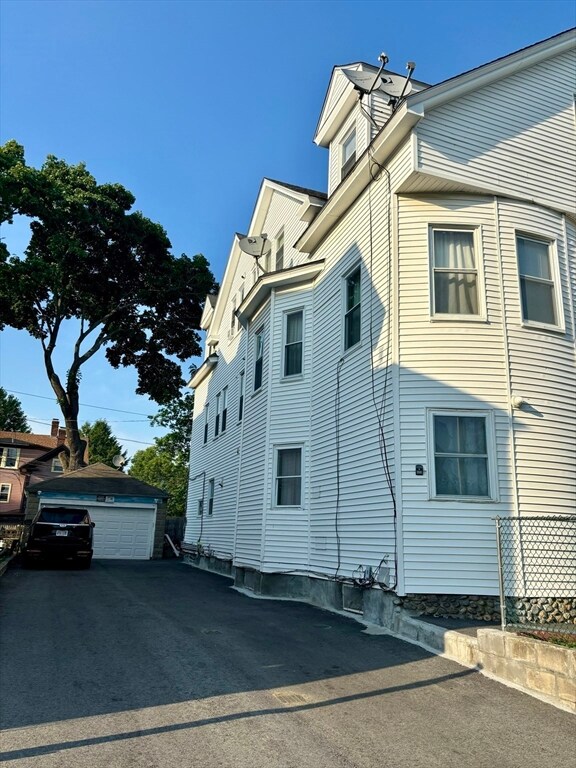 35 Stoneland Rd unit 3, Worcester, MA 01603 - photo 2