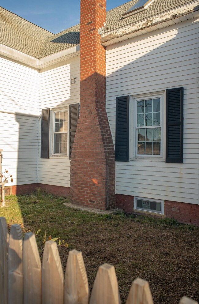 14 Summer St, Biddeford, ME 04005 - photo 4