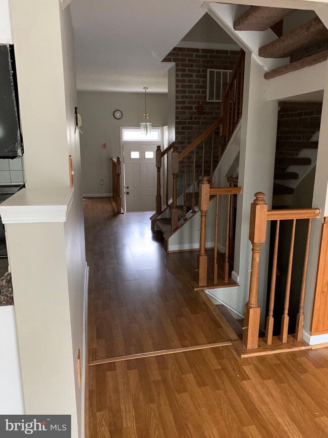 10630 Winfield Loop, Manassas, VA 20109 - photo 3