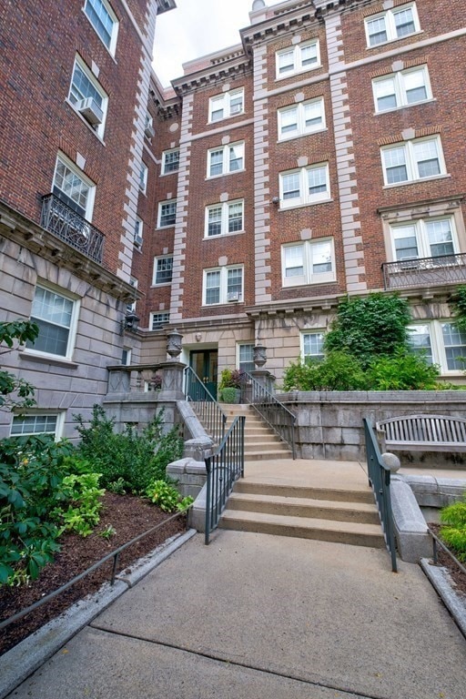 5 Arlington St unit 32, Cambridge, MA 02140 - photo 4