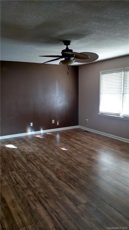 142 Doe Trail Ln, Statesville, NC 28625 - photo 4