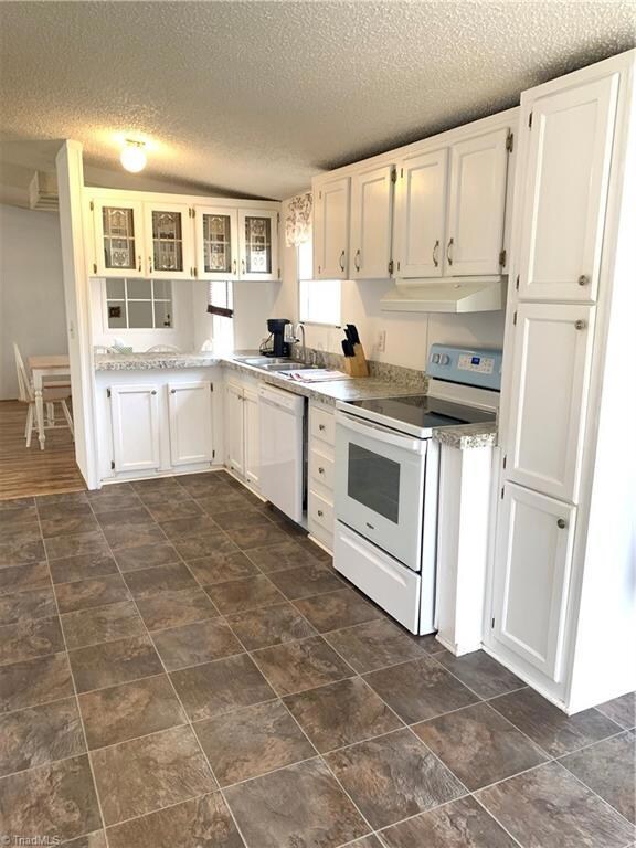 8087 Pisgah Covered Bridge Rd, Asheboro, NC 27205 - photo 4