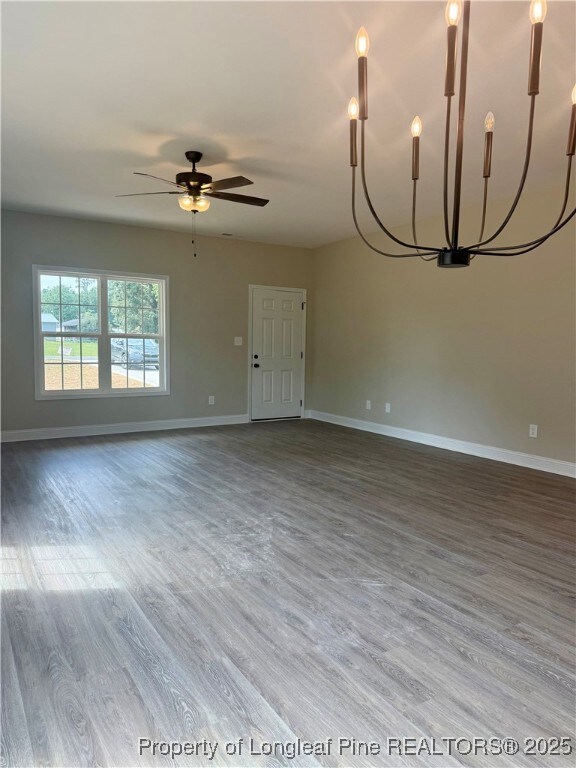 604 Cypress St, Roseboro, NC 28382 - photo 6