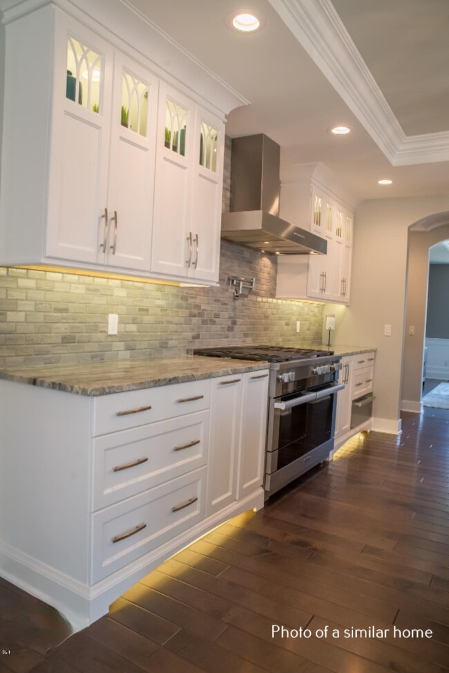 4696 Thornberry Hill 2018-0094