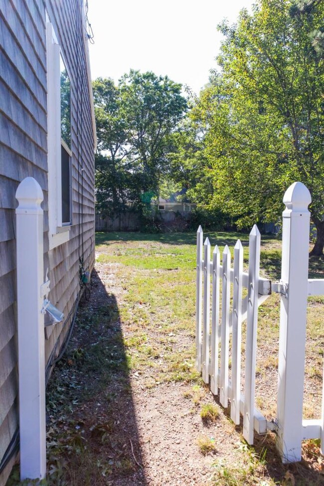 506 Winslow Gray Rd, South Yarmouth, MA 02664 - photo 5