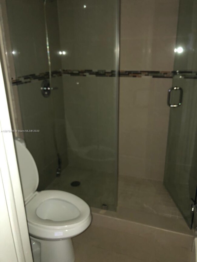 Garden Lake Towers unit 104, Miami, FL 33184 - photo 7