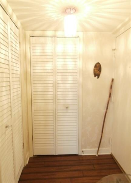 Entry  Laundry Rm -Washer and Dryer Included. Coat