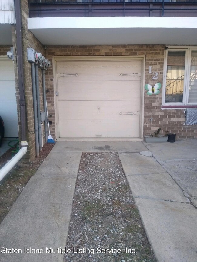 12 Racal Ct unit AG, Staten Island, NY 10314 - photo 3
