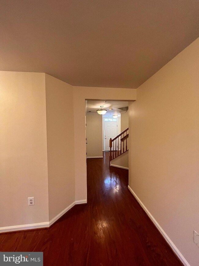 10522 Vista Gardens Dr, Bowie, MD 20720 - photo 6