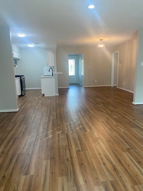 1339 W Donovan St, Houston, TX 77091 - photo 3