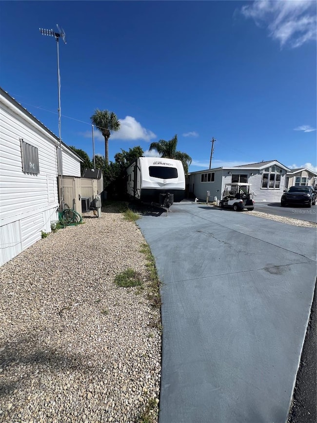 7950 State Road 78 W unit 7, Okeechobee, FL 34974 - photo 4