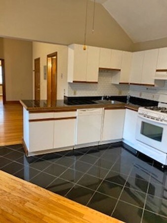 136 0 unit 2, Boston, MA 02127 - photo 2