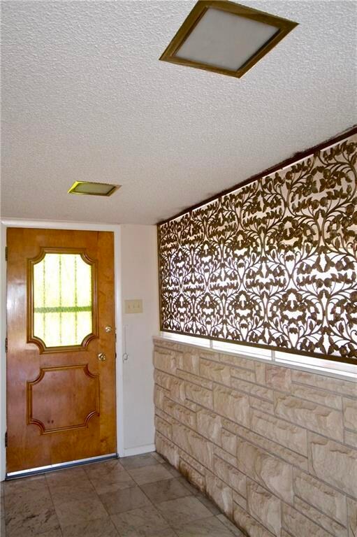 2928 Pierce Ave, El Paso, TX 79930 - photo 2